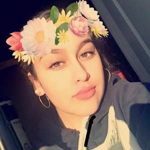 Meet your Posher, Evelyn